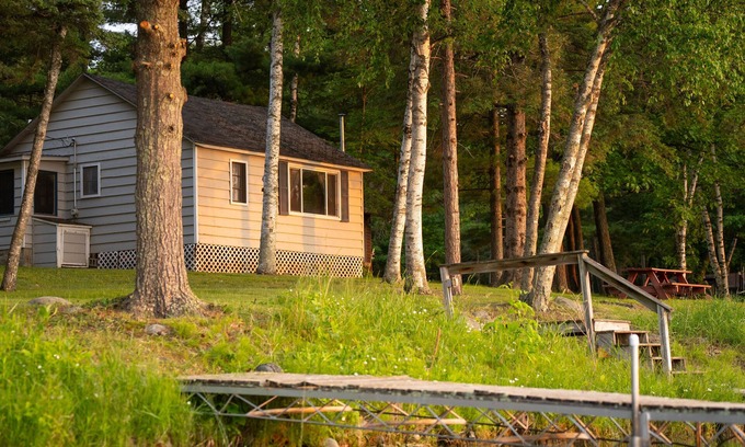 Hackensack Cabin | Webb Lake, Hackensack, Northern MN - 3 Bedroom, Sleeps 6 - Cabin #1 Blue Water