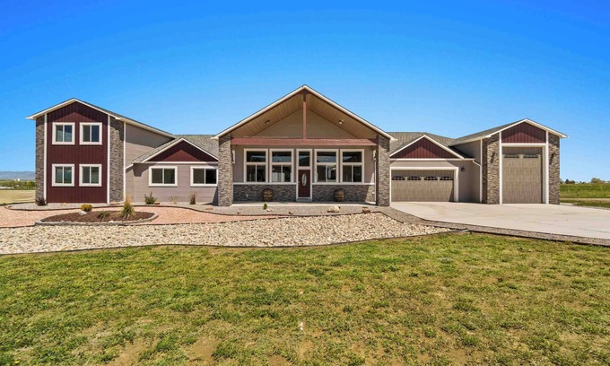 Longmont House | Wedding, Gathering Venue 100