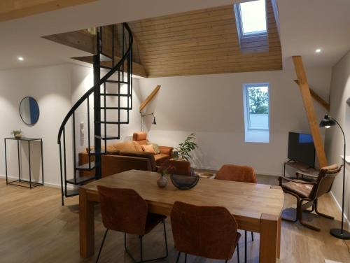 Juebek Apartment | Weidehof großer Heuboden