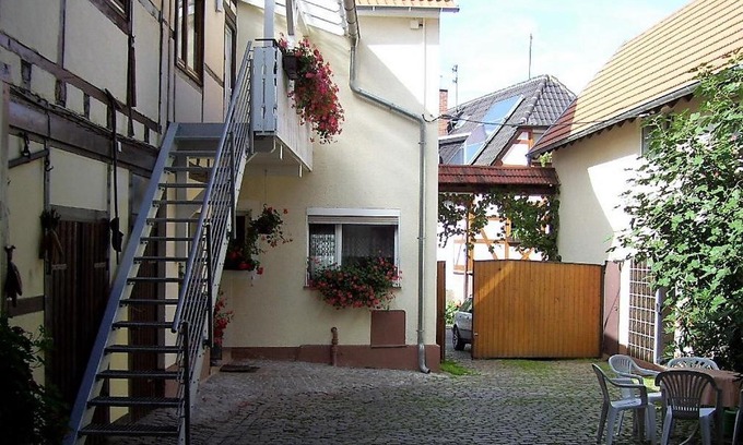 Kapellen-Drusweiler House | Weingut & Gästehaus Nagel