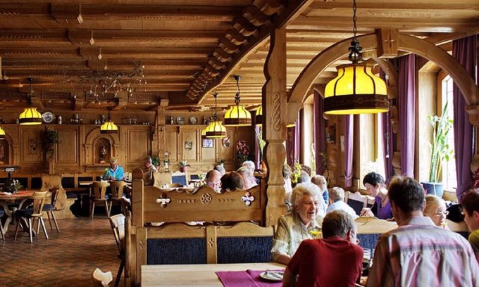 Sand am Main Hotel | Weinhotel Goger
