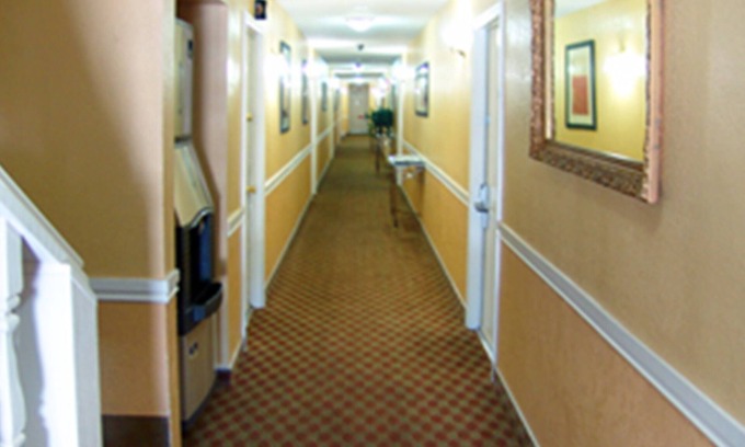 Taft House | Welcome to the Holland inn suites double room with King Bed