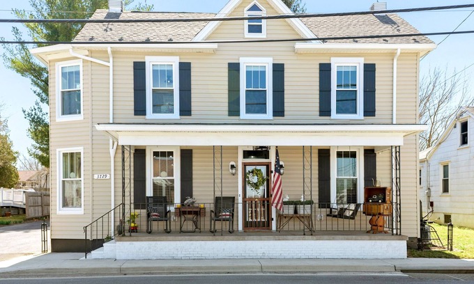Jefferson House | Welcome to the Rusty Rose-Restored Farmhouse feel in the heart of Jefferson, MD