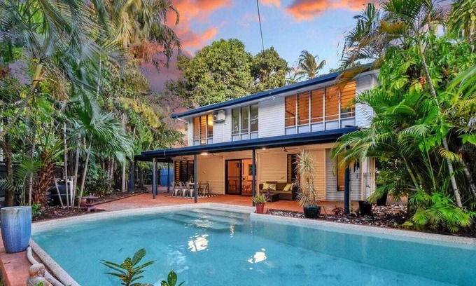 Fannie Bay Apartment | Welcome to this stunning 4BR Pet-Friendly Pool Paradise!