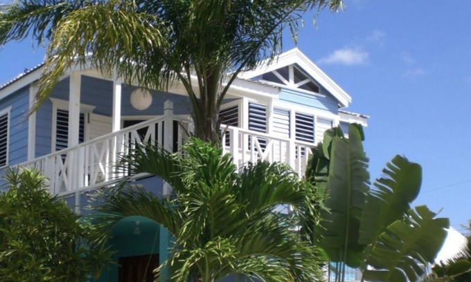 Graeme Hall Apartment | Welcome to Villa Sunlight