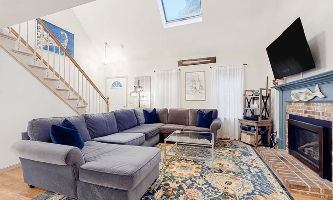 East Harwich House | Well-Appointed Cape Getaway: Deck w/Grill - Near Dining, Beach, Ponds & Golf