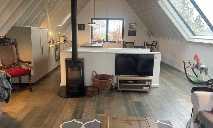 Sudbourne House | Well Barn (at Well House).nBeautiful Barn with incredible views