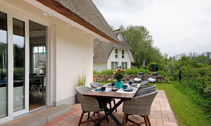 Am Salzhaff House | ‘Weltenbummler’ - Holiday paradise close to the beach for relaxation & adventure fo up to 4 people