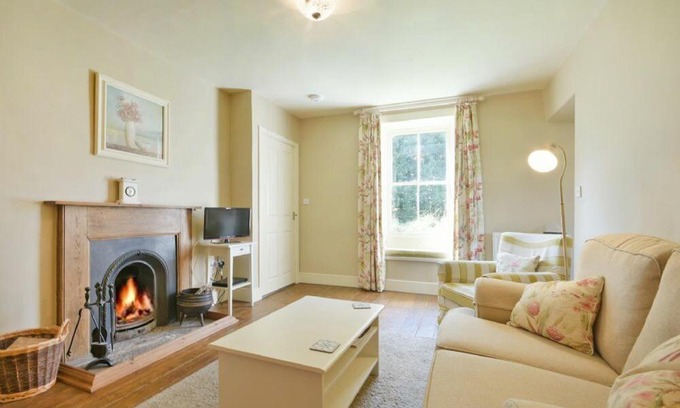 Chathill House | West Lodge