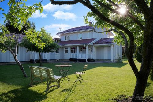 Vaasa Bed & Breakfast | Westbay Inn
