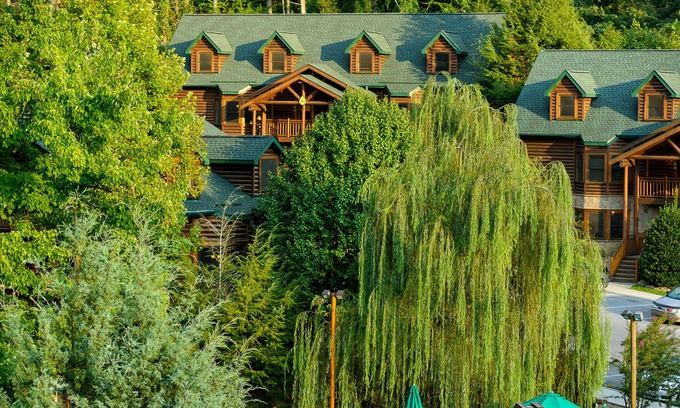 Gatlinburg House | Westgate Smoky Mountain Resort & Water Park