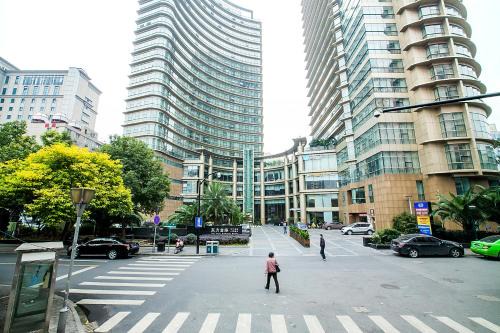 Downtown Hangzhou Apartment | Westlake 7 Service Apartment