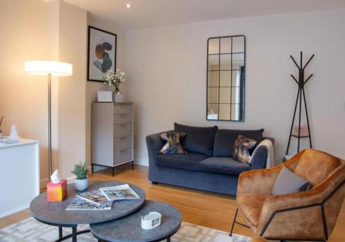 Vincent Square Apartment | Westminster 1 bed apt with terrace and Air-Con
