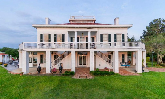 Natchez Bed & Breakfast | Weymouth Hall