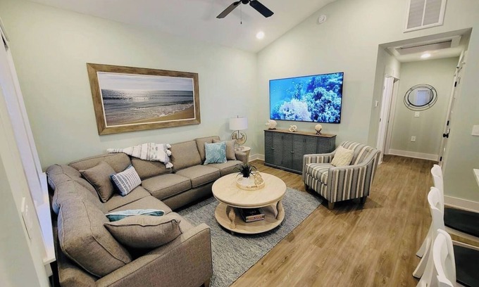 Corolla Village Condo | Whalehead Waves: New Condo - Steps to the Beach