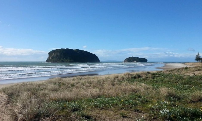 Whangamata House | Whangamata Family Retreat - Classic Kiwi Bach