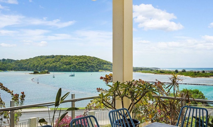 Narooma Apartment | Wharf Apartment Unit 5