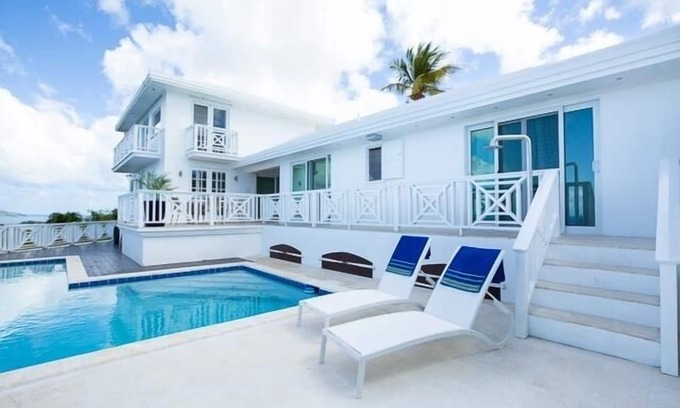 Testman House | White House book your winter and Spring dates now!