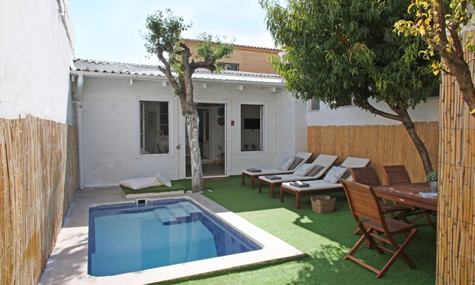 La Marina del Prat Vermell House | White House. House with pool in Barcelona HUTB-009 161