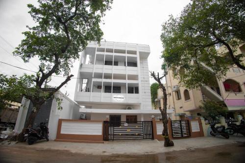 Tirupati House | White House