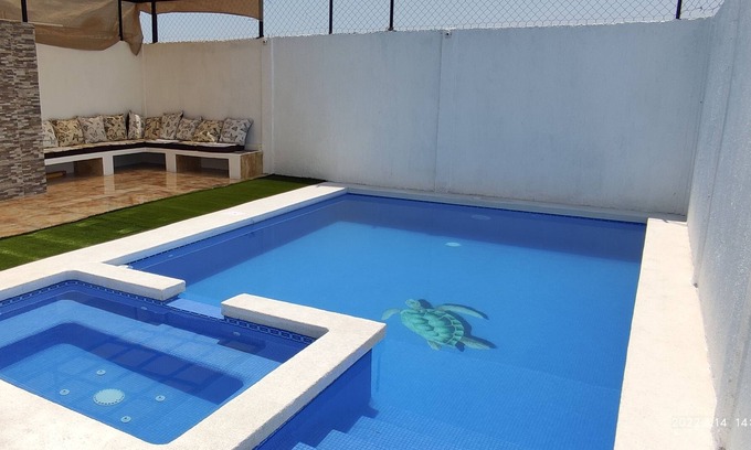 Temixco House | White House, Temixco, Morelos, Mexico