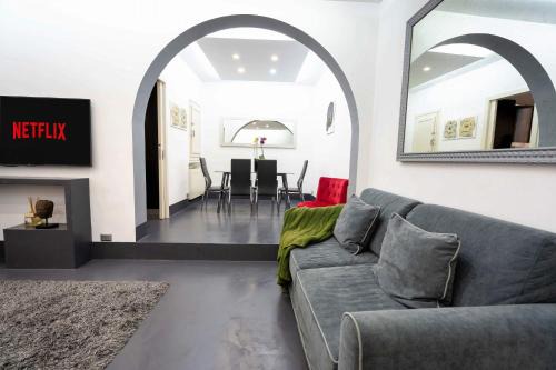 Rione III Colonna Apartment | White Style Gambero