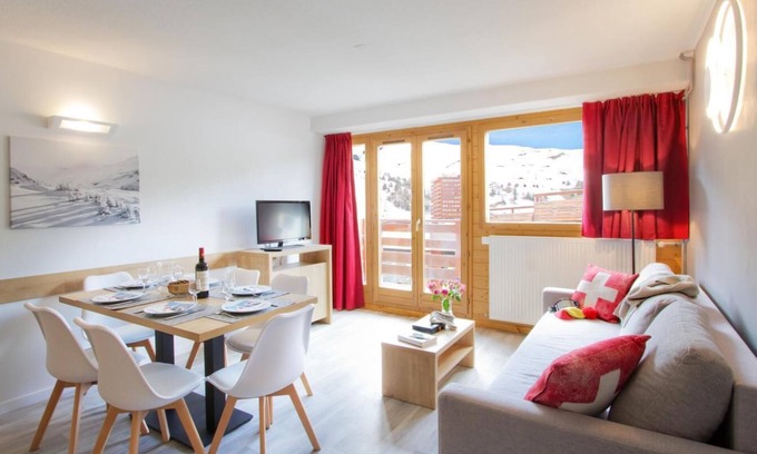 Plagne Centre Apartment | Wifi, 50m from resort center, fitness, tv, ski locker, 80-92m², La Plagne