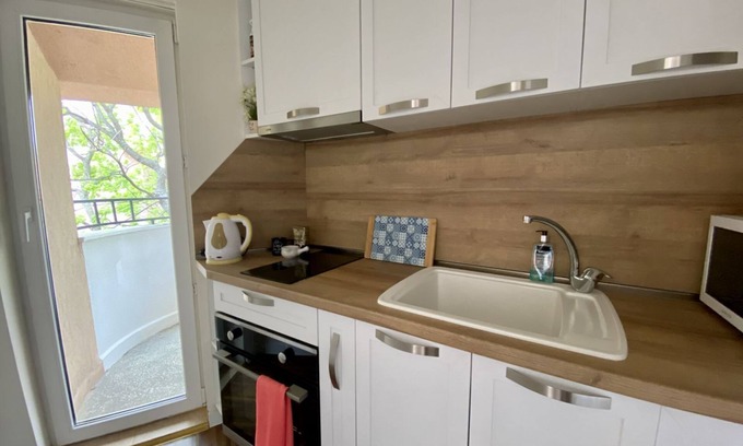 Saints Constantine and Helena Apartment | Wild Cherry Apartments - One-Bedroom Apartment - 2 adults only