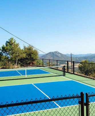 Julian House | Wild Moon Ranch Pickleball, Cedar Tub & Views