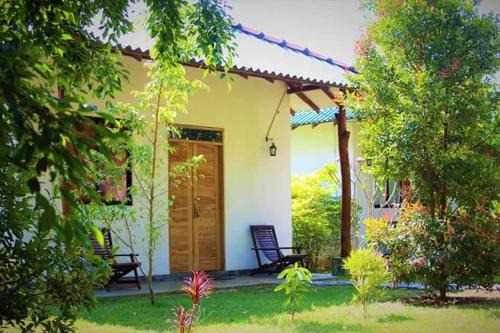 Thanamalvila House | Wild safari & bunglow