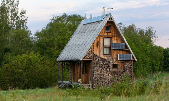Kurzeme Cabin | Wild Solar Riverside Cabin + Sauna Near Pāvilosta