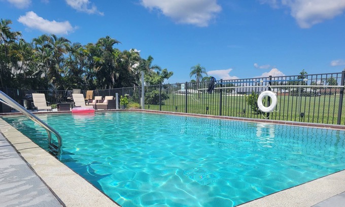 San Carlos Park Condo | Wilder Golf Views 2 bed 2 bath cozy condo with Adj beds