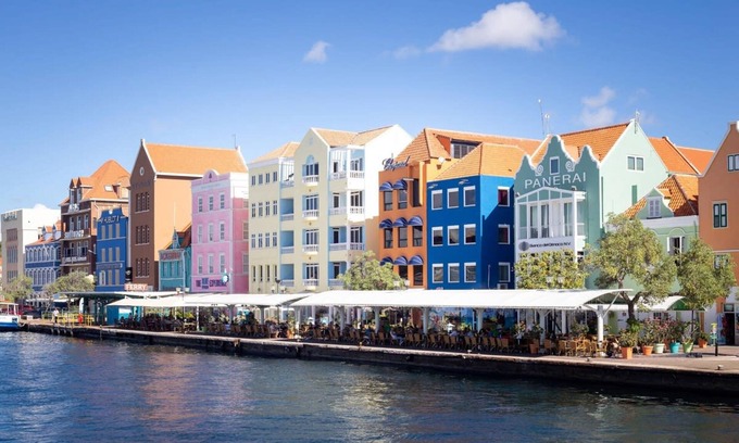 Pietermaai District Apartment | Willemstad Historic City Suite
