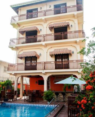 Georgetown Hotel | Windjammer International Cuisine & Comfort Inn