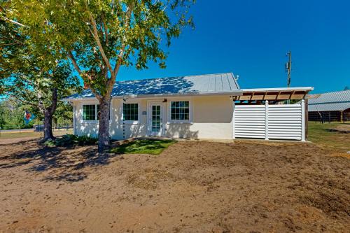 Tylertown House | Windmill Trails Farms - Unit B: Dairy Cottage