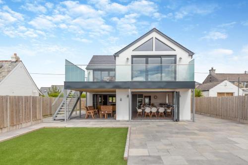Trevone House | Windmill View - Trevone
