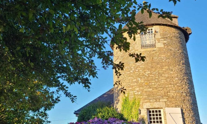 Arzal House | Windmill with old stone charm near the Vilaine River