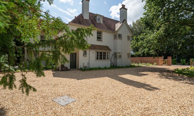 Bembridge House | Windy Ridge - sleeps 16 guests in 6 bedrooms