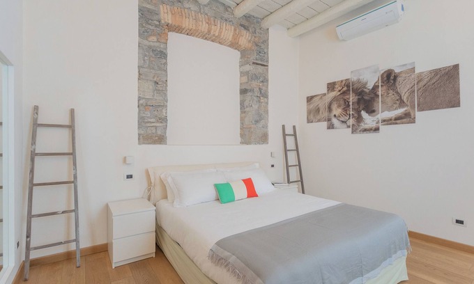 Como City Centre Apartment | Wine Not Apartment in Como City Centre