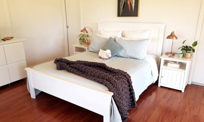 Buckaroo Apartment | Winery Studio on Scenic Acreage