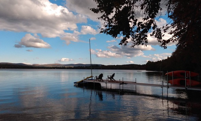 Greensboro House | Winter & Summer Lakeside Retreat: Lake Caspian, 14 Guests Summer, 8 Winter