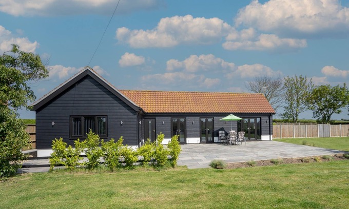 Irstead House | Winterton Cottages | The Old Stable