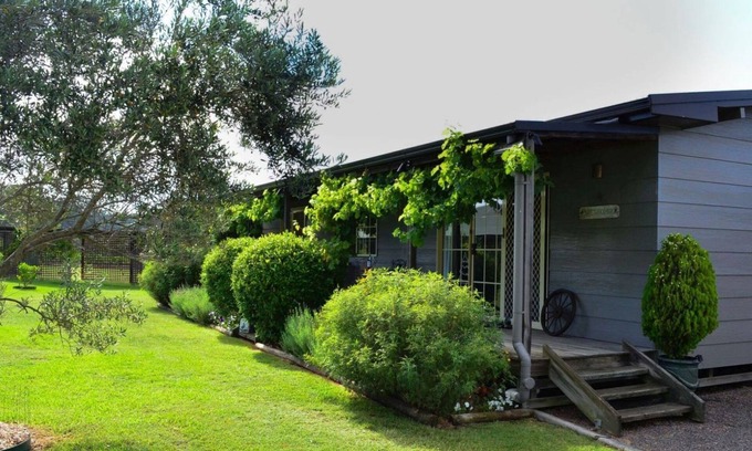 Nulkaba Cottage | Wirral Grange Vineyard & Cottage