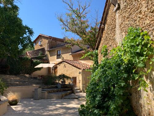 Douzillac House | Wisteria House