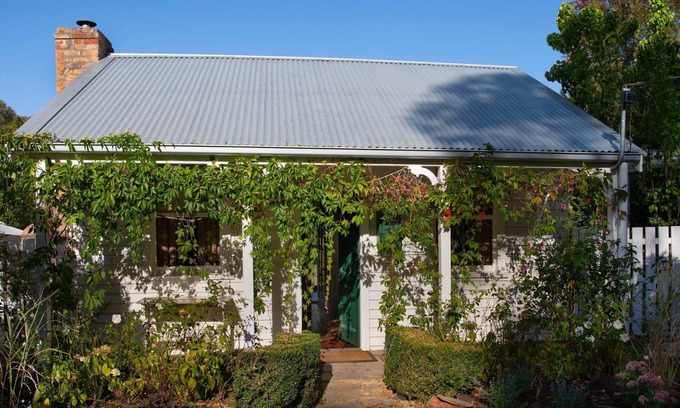 Dry Diggings House | Wisteria Hysteria - Alannah Hill Whimsy