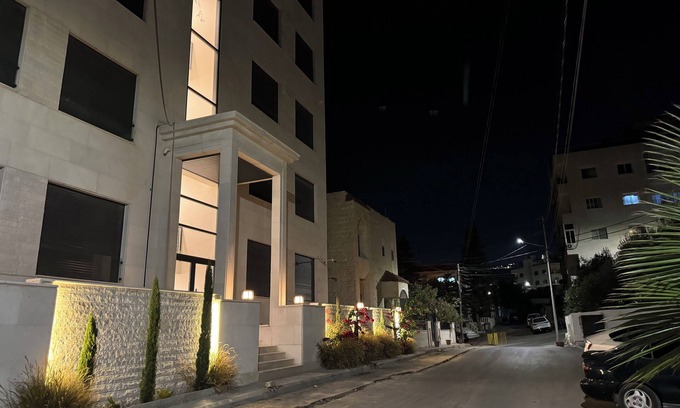 Suwailih Apartment | with a scenic view 3-bedroom apartment in peaceful Mahis with many amenitiesnn