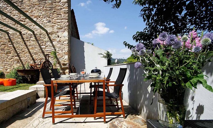 Santiago de Compostela City Centre Apartment | With private garden, 5 min from the cathedral.