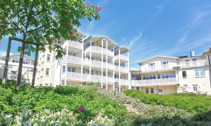 Gohren Apartment | With sea view and balcony, use of swimming pool and sauna - Sea view apartment 34
