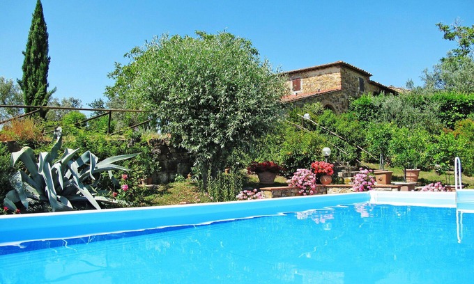 San Pietro in Bossolo House | Wonderful private villa with private pool, WIFI, TV, patio, pets allowed, panoramic view and par.