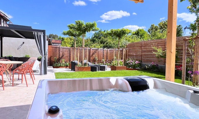 Markt Erlbach House | WolkenGuckerei - 6Pers | 3 bedrooms | private SPA | whirlpool | sauna